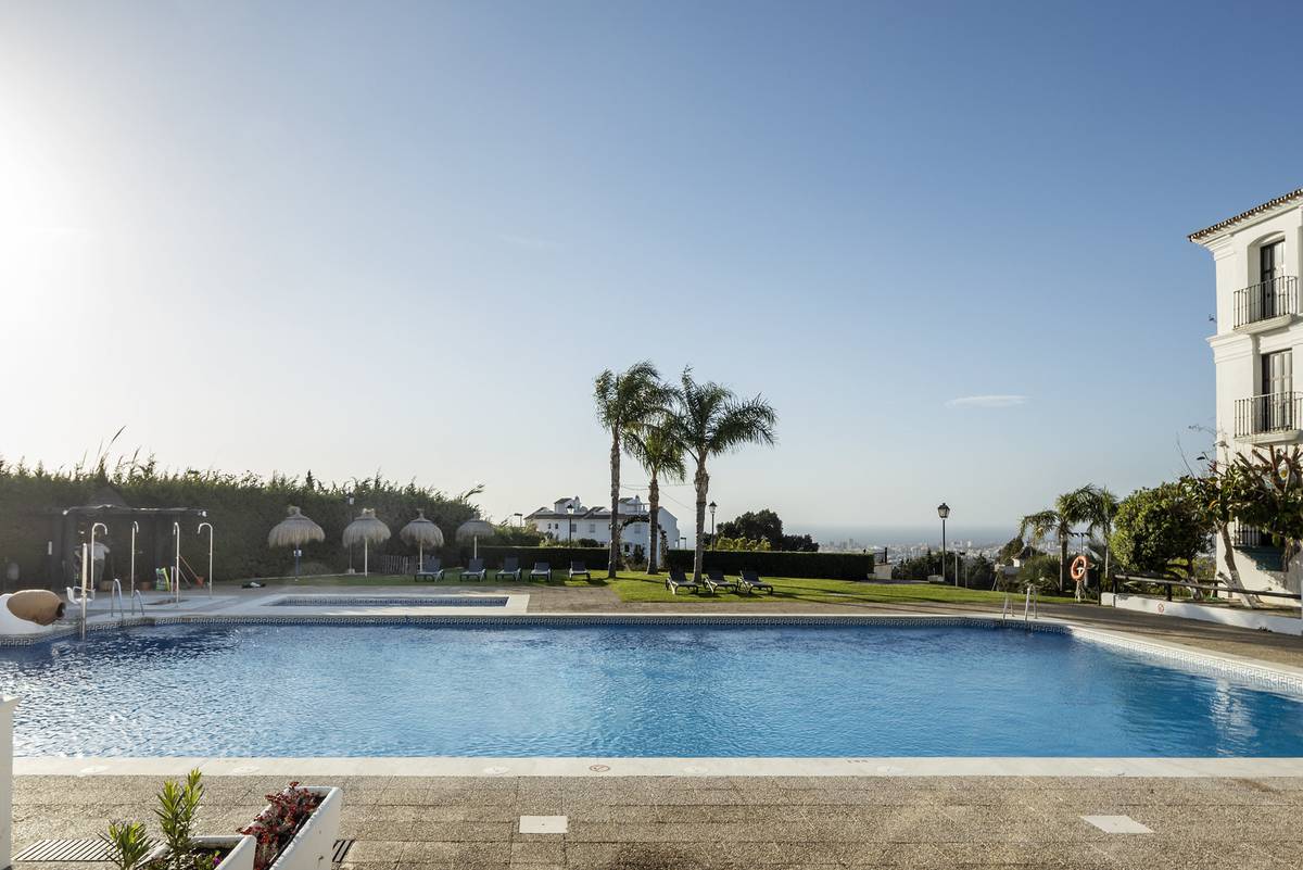 Swimming pool ILUNION Hacienda de Mijas Hotel